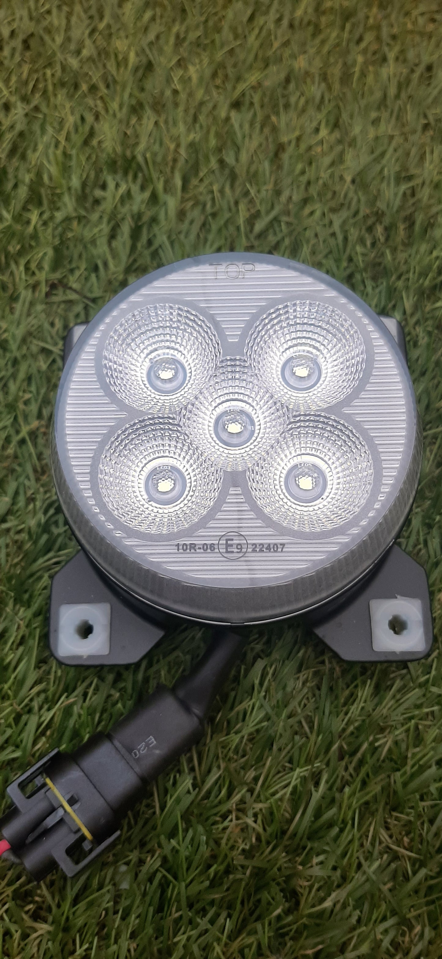 Roof/Bonnet Lamp - Round