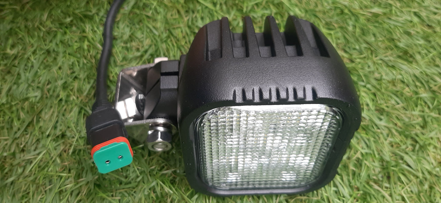 Roof/Mudguard/Handrail Lamp, Square, 3.5"