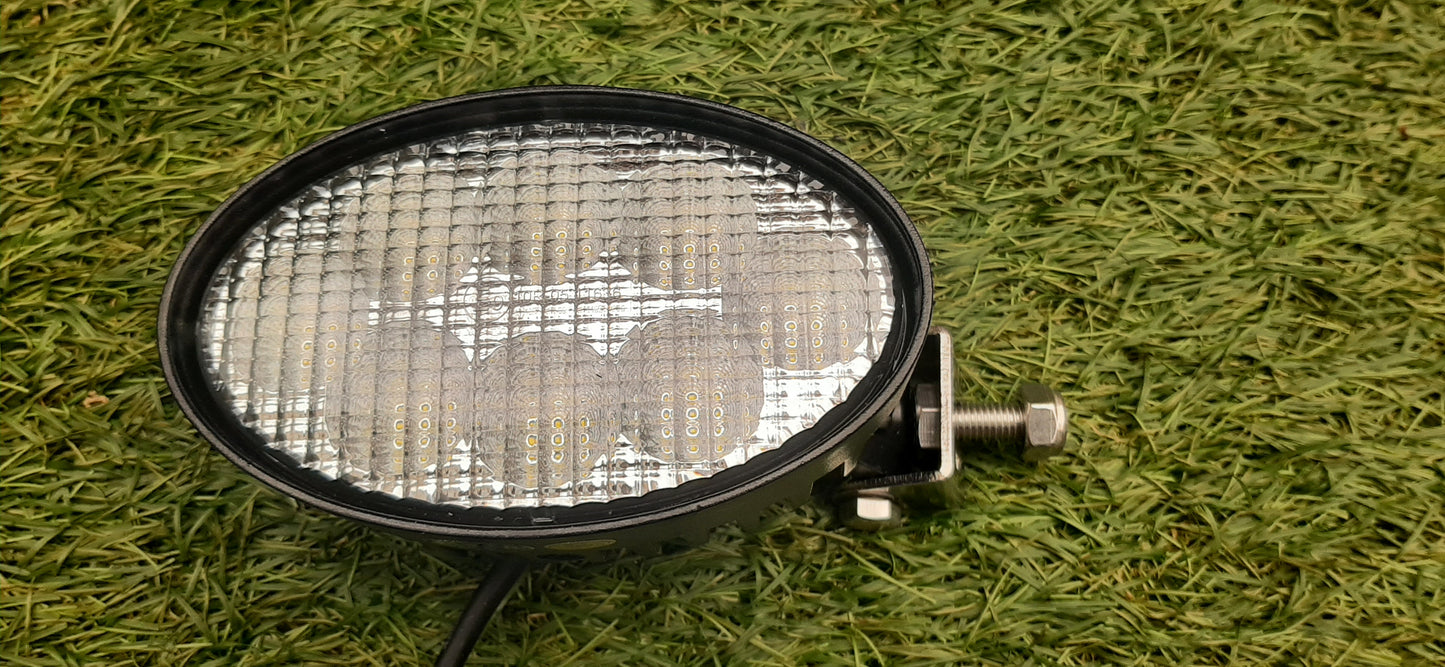 Handrail/Roof/Mudguard Lamp, Oval, Side Mount