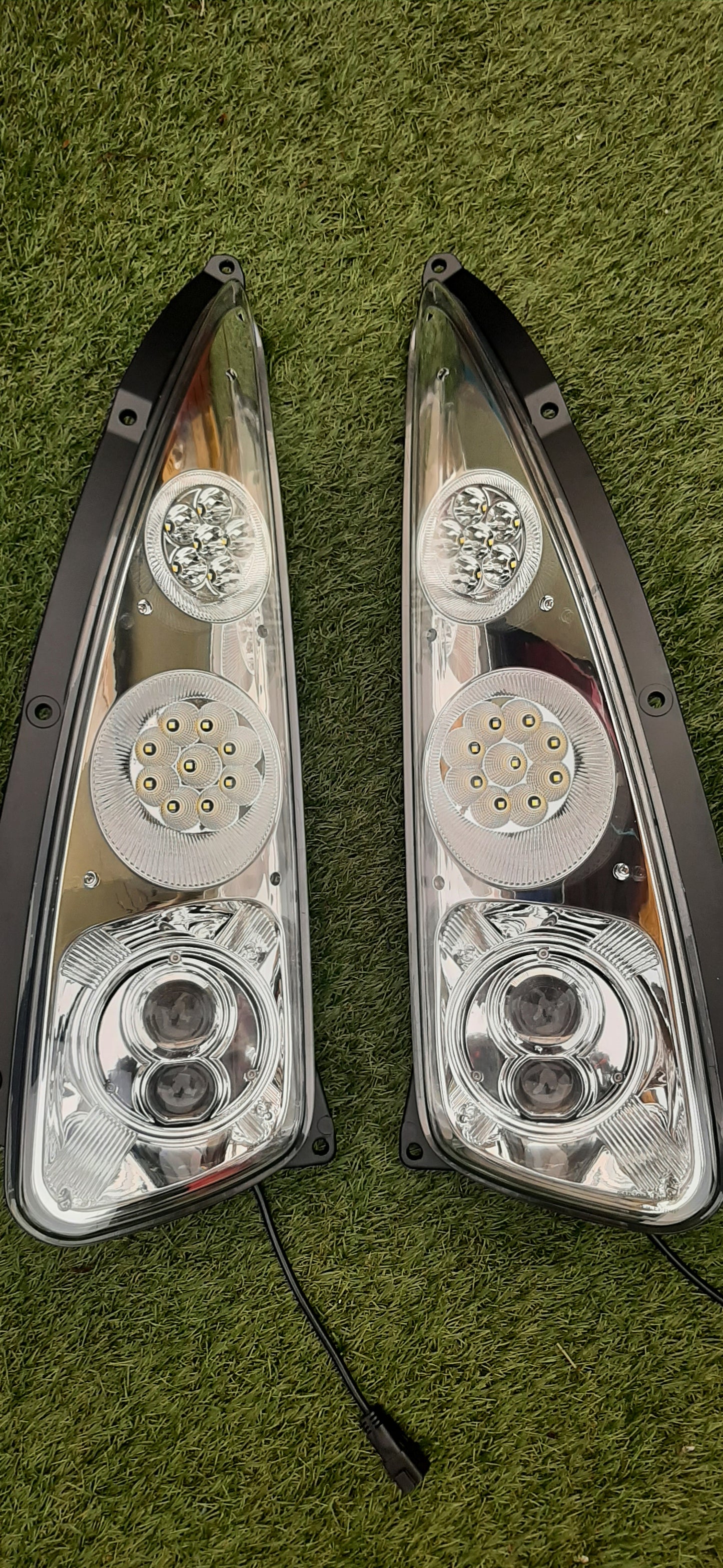 New Holland T8, T9 LED headlight pair - Road Legal