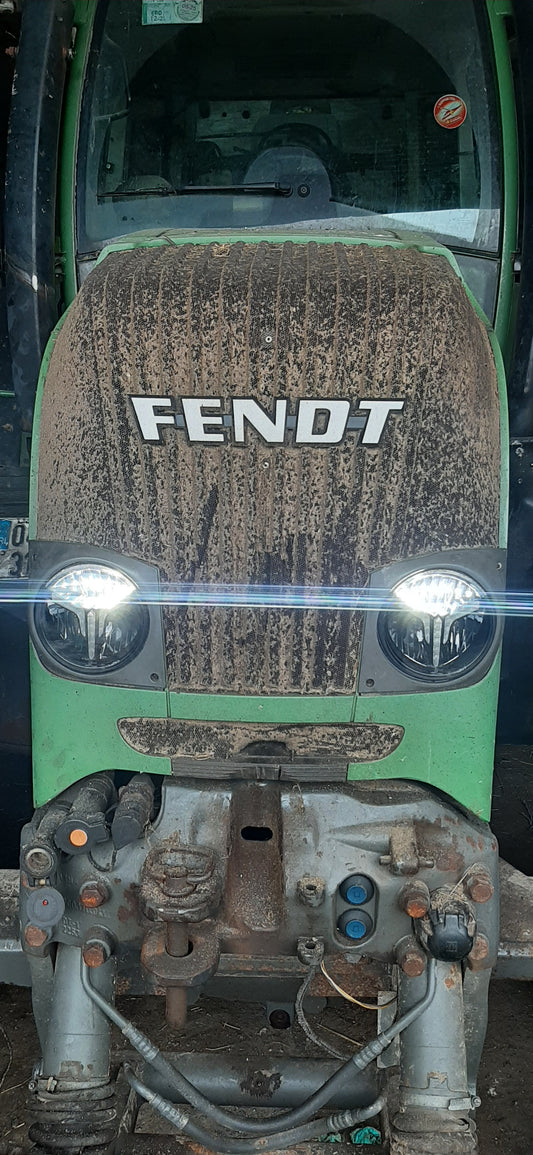 Fendt 400/700/800 Vario Series Road Legal LED Headlights