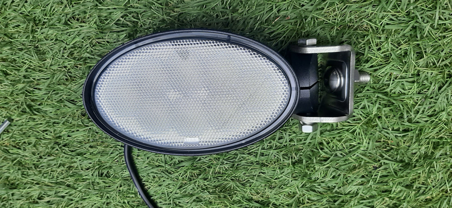 Handrail/Roof/Mudguard Lamp, Oval, Side Mount