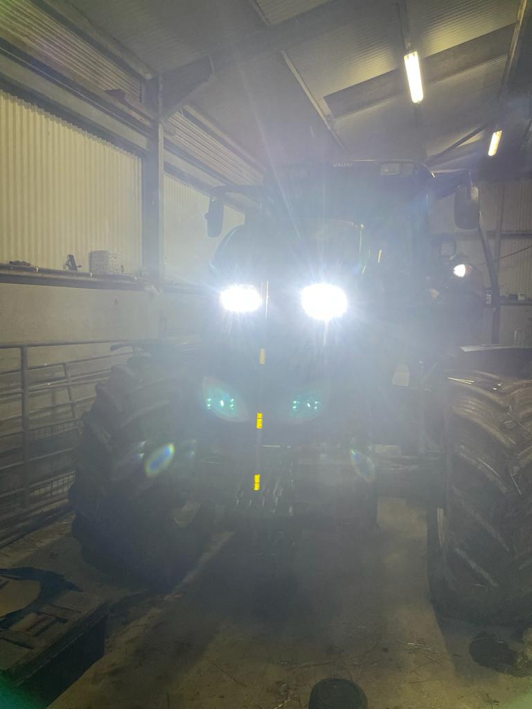 Deutz, Lamborghini, SAME, Valtra Grill/Roof Lamp, Square