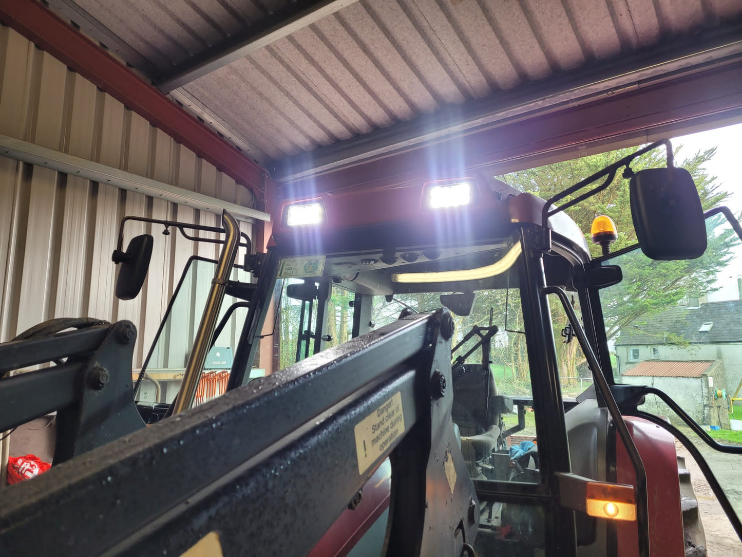 CASE CS / Fendt / John Deere / Massey Ferguson / Steyr / Zetor Rectangular LED Roof Front Lamp Flood Beam