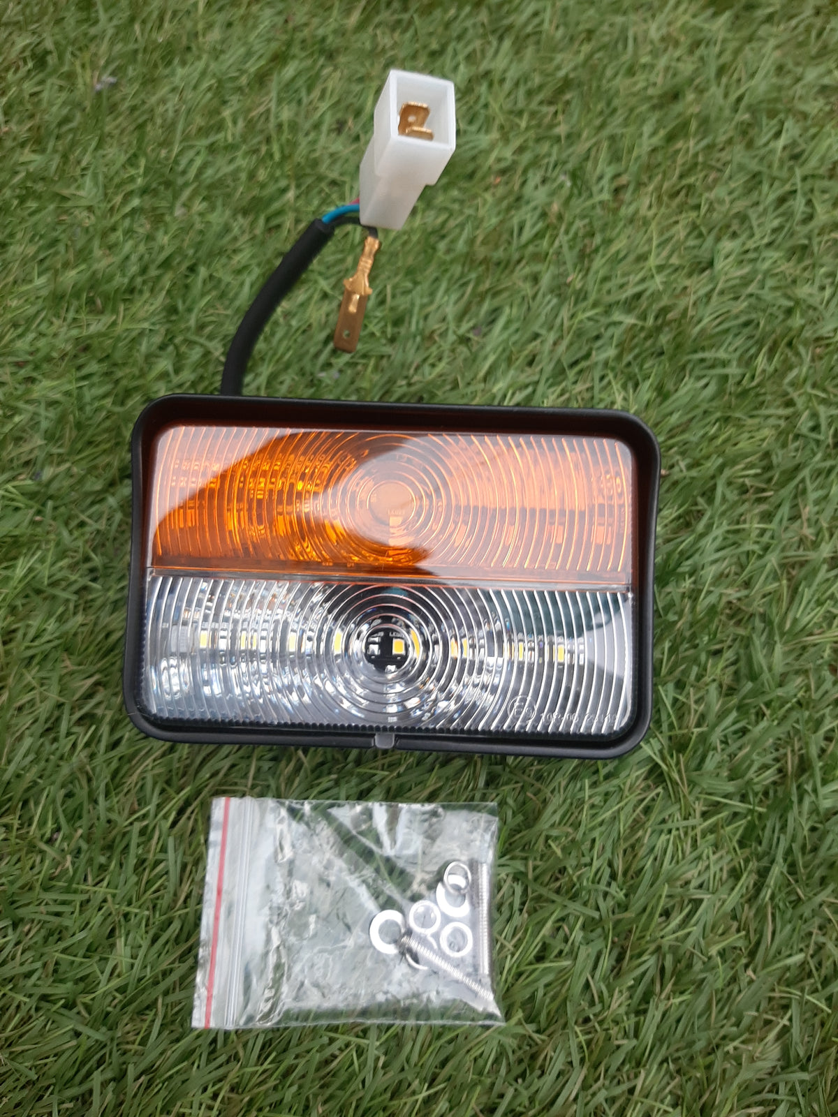 Parkers Indicators (White/Amber) LED. Fiat, JD, MF, NH