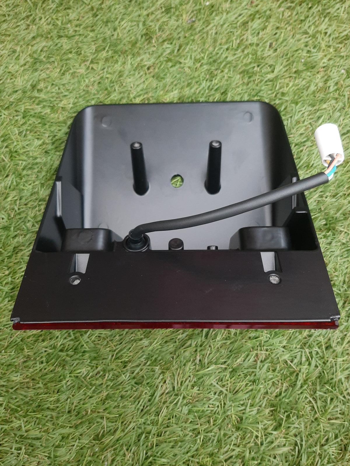 NH 40 Series, 5640, 6640, 7740, 7840, 8240, 8340 LED Tail lights